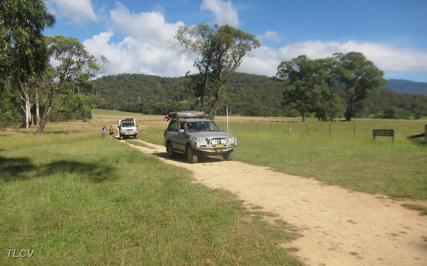 14-Great weather at Dogmans Hut.JPG